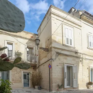 https://fjore-di-lecce-camere-caff.lecce-hotels.com